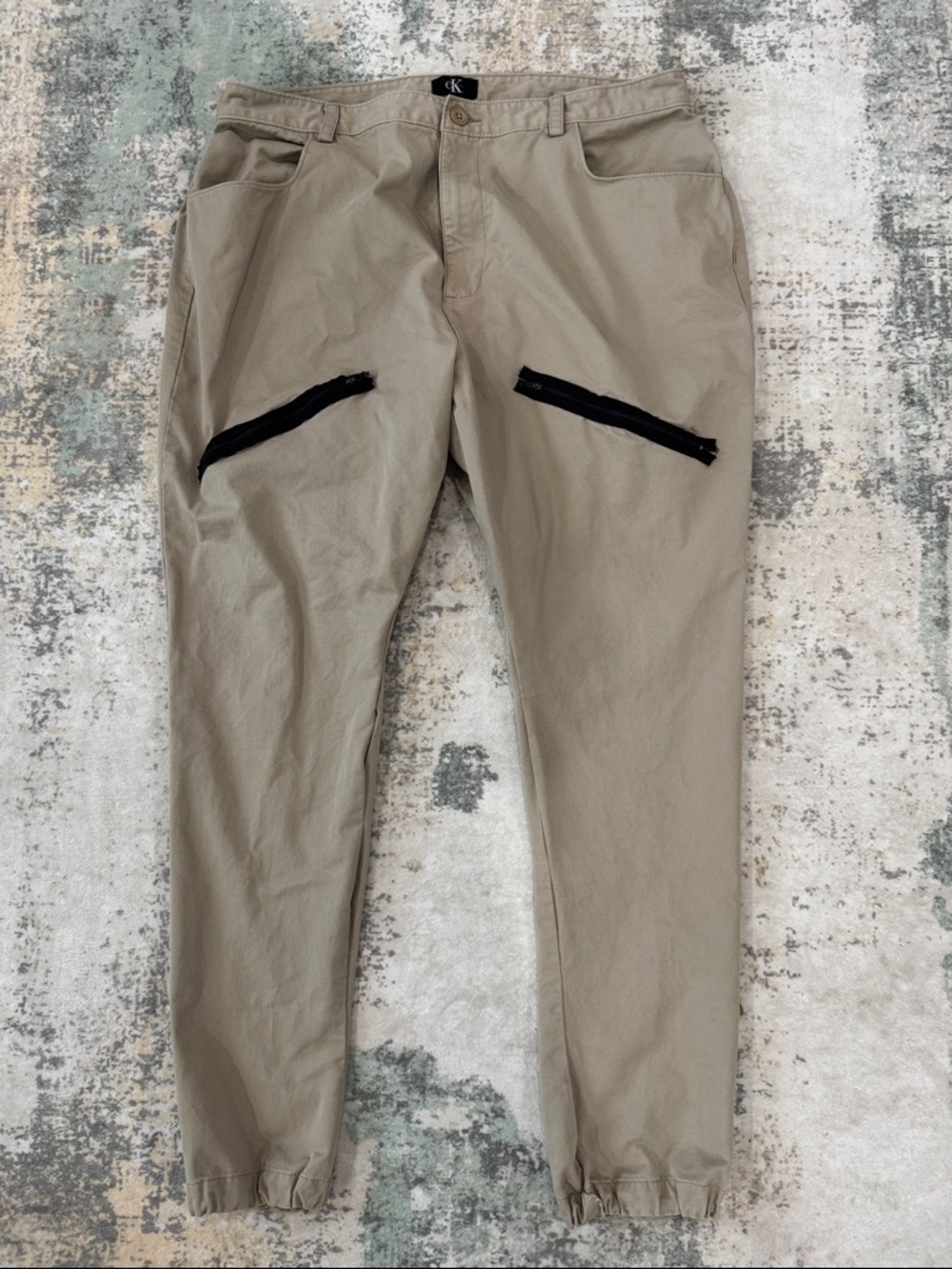 Men's Khaki Zip-Detail Casual Pants